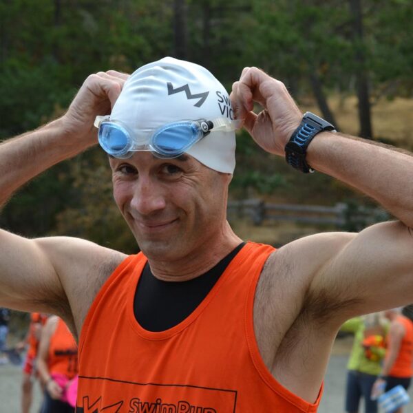 Racers, volunteers and sponsors at the SwimRun Victoria at Thetis Lake Victoria in 2018